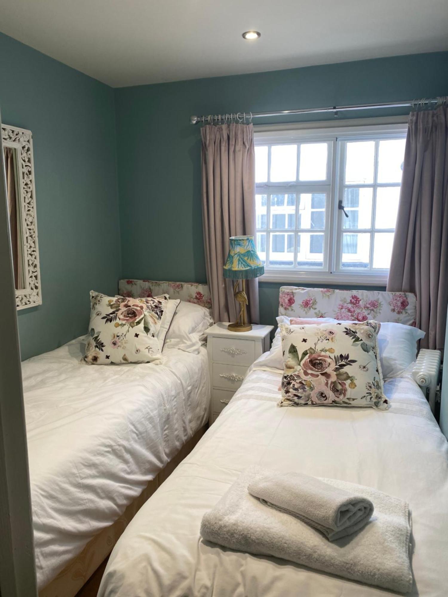 Monmouth House Apartments, Lyme Regis Old Town, Dog Friendly, Parking المظهر الخارجي الصورة